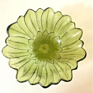 Vintage Green Sunflower Indiana Glass Bowl Anchor Hocking 6.5 inch